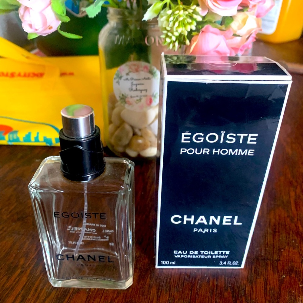 Empty bottle and box chanel perfume